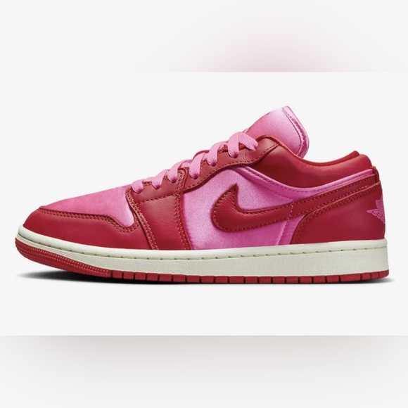 NEW Air Jordan 1 Low SE Pink Blast Valentines Day - Picture 7 of 10